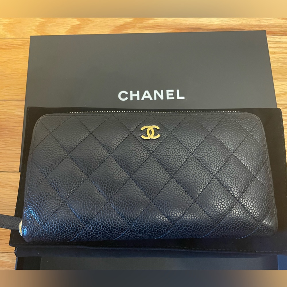 Chanel quilted caviar zipped long wallet- full set - Picture 2 of 12
